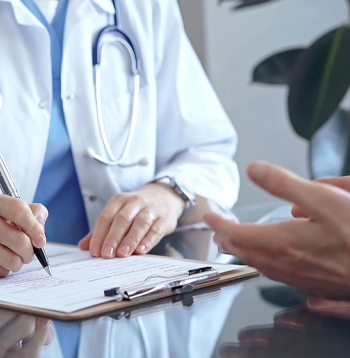 Vismaz reizi gadā jāieplāno ģimenes ārsta apmeklējums.