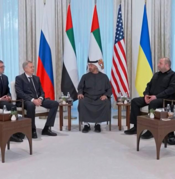 Abū Dabī sestdien noslēgusies ASV, Krievijas un Ukrainas delegāciju sarunu otrā kārta.