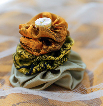 Eglīte no aplīšiem.