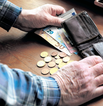 Nauda, pensija. Ilustratīvs attēls.