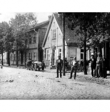 Sasmaka 20. gs. 20. gados.