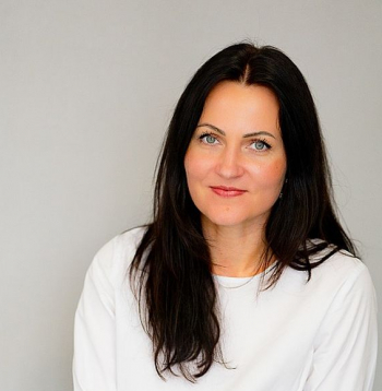 Bauskas Kultūras centra direktore Elīna Māla-Zotova.