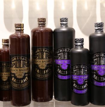 Uzņēmuma "Amber Latvijas balzams" produkcija.