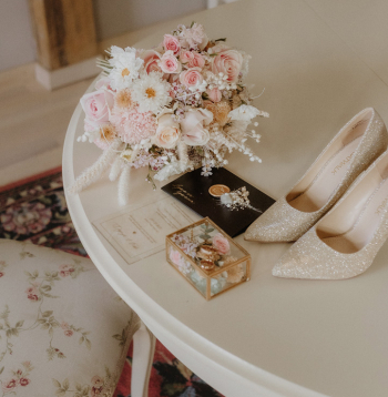 Kāzas. Janetas Jumtiņas attēls.