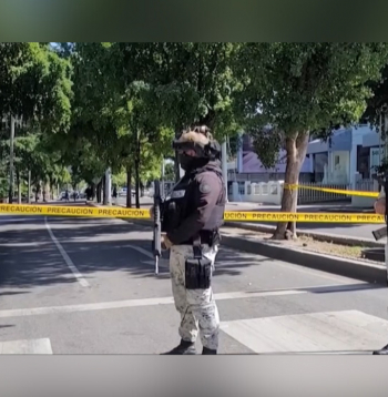 Drošības dienestu pārstāvji Meksikā.