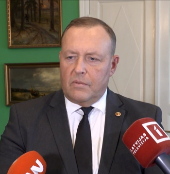 Iekšlietu ministrs Rihards Kozlovskis (JV).