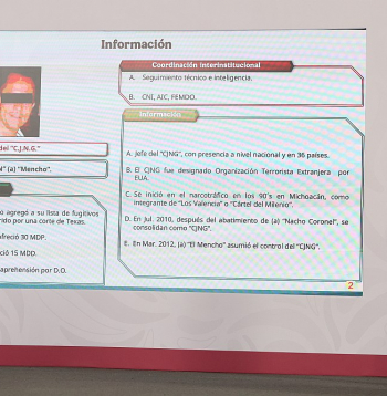 Meksikas prezidente Klaudija Šeinbauma narkokarteļa bosa Nemesio Osegeras nogalināšanai veltītajā preses konferencē pirmdien Mehiko.