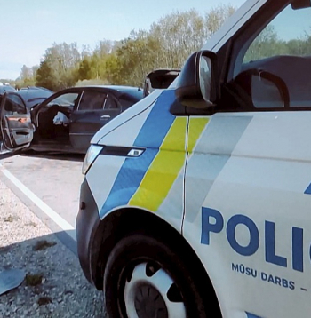 Negadījums notika skaidrā maija dienā, redzamību nekas netraucēja. Visā vainojams autovadītāja dzērums.