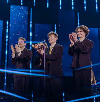 “Zelta mikrofona” ceremonijā noskaidroti laureāti 20 kategorijās. "Sudden Lights". “Zelta mikrofona” ceremonijā noskaidroti laureāti 20 kategorijās. "Sudden Lights".