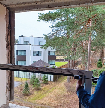 Pakešu logus ierīko, lai uzlabotu mājokļa energoefektivitāti. 