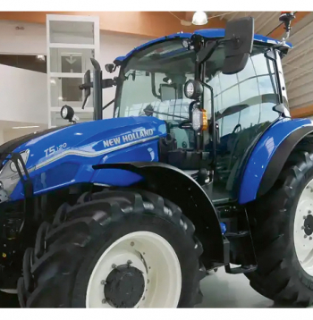 'New Hollans T5' traktors.