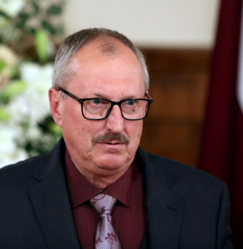 Rakstnieks Aivars Kļavis.