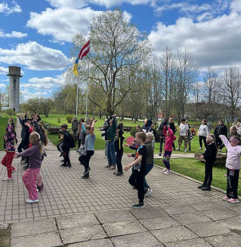 Rankas pamatskola kopš 2019. gada atrodas ēkā, kur kādreiz bija Rankas profesionālā vidusskola. Attēlā: sporta diena Rankas pamatskolā pagājušā gada aprīlī.