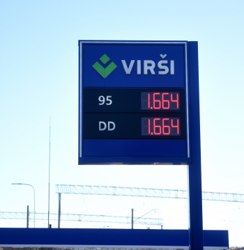 Degvielas cenas "Virši" uzpildes stacijā 2026. gada 4. martā.