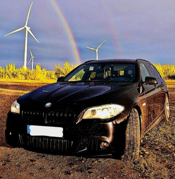 Ar šo auto apsūdzētais bēga no policistiem, tiesa lēma automašīnu "BMW" konfiscēt par labu valstij.