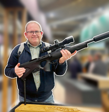 Šādas konstrukcijas ierocis manās rokās ir pirmo reizi.