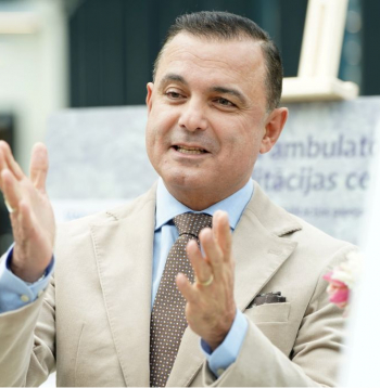 Veselības ministrs Hosams Abu Meri. 