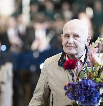 Lielajā Piektdienā plkst. 17 Rīgas Sv. Jāņa baznīcā izskanēs orķestra "Rīga" koncerts, kura programmā – Viļņa Šmīdberga kompozīcijas "Tēvam" pirmatskaņojums.