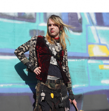 Topošais modes dizainers Varde.