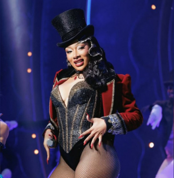 Megana Tī Steliona.