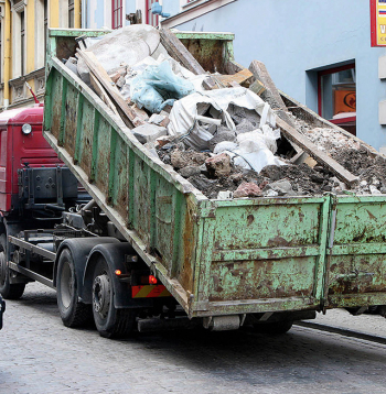 Būvgružu savākšana.