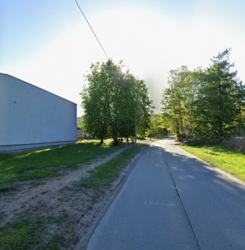 Posms, kas savieno Hipokrāta un Juglas ielu.