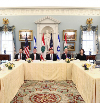 Izraēlas un Libānas diplomātu tikšanās Valsts departamentā Vašingtonā drīzāk uzskatāma par sagatavošanās posmu pirms vērienīgākām miera sarunām.