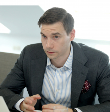 Jona Vidgrēns.