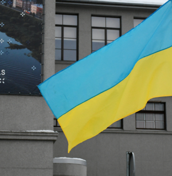 Ukrainas karogs Daugavpilī. Ilustratīvs attēls.