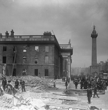 Aina Dublinas centrā pēc sacelšanās apspiešanas.