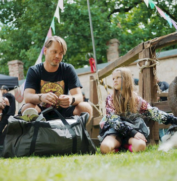 Skats no Alises Zariņas spēlfilmas "Nospiedumi".