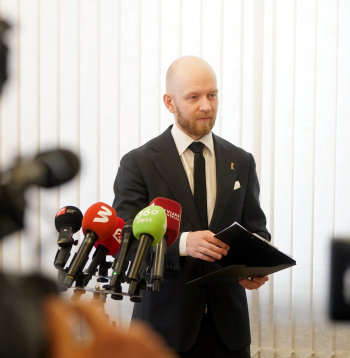 Partijas "Progresīvo" Saeimas frakcijas vadītājs, partijas līdzpriekšsēdētājs Andris Šuvajevs piedalās preses konferencē, kurā informē par "Progresīvo" tālāko dalību valdības koalīcijā.