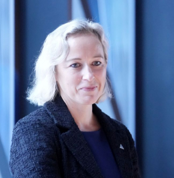 Sabiedrisko pakalpojumu regulēšanas komisijas (SPRK) padomes priekšsēdētāja Alda Ozola. Sabiedrisko pakalpojumu regulēšanas komisijas (SPRK) padomes priekšsēdētāja Alda Ozola.