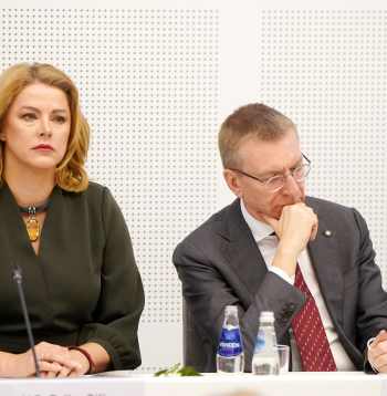 Evika Siliņa un Valsts prezidents Edgars Rinkēvičs. Evika Siliņa un Valsts prezidents Edgars Rinkēvičs.