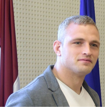 Latvijas sambo cīkstonis Viktors Reško.