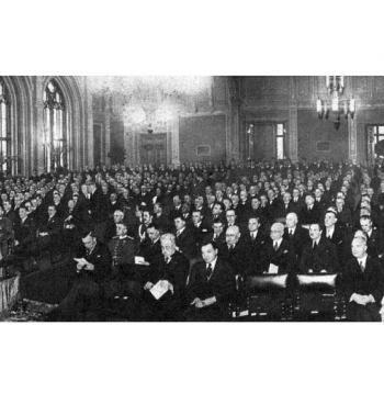 Sanāksme Lielās ģildes zālē jeb "Kongresu namā" 1937. gadā. Sanāksme Lielās ģildes zālē jeb "Kongresu namā" 1937. gadā.