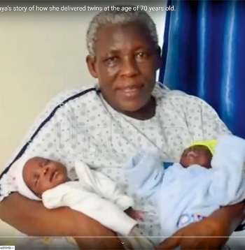Ugandā pasaulē nākuši pilnībā veseli dvīņi, kuru mātei Safinai Nabukvaijai jau bija... 70 gadi. Ugandā pasaulē nākuši pilnībā veseli dvīņi, kuru mātei Safinai Nabukvaijai jau bija... 70 gadi.