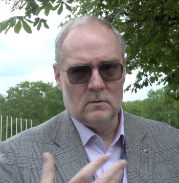 Jānis Abāšins, Latvijas apdrošinātāju asociācijas prezidents. Jānis Abāšins, Latvijas apdrošinātāju asociācijas prezidents.