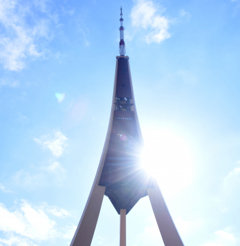 Rīgas radio un televīzijas tornis Zaķusalā. Rīgas radio un televīzijas tornis Zaķusalā.