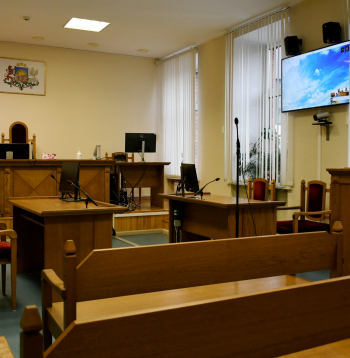 Zāle Latgales rajona tiesā Daugavpilī.