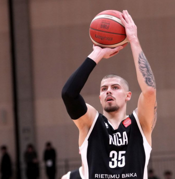 Basketbolists Kristaps Ķilps.