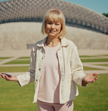 Dita Lūriņa-Egliena: "Aicinu vienoties vienkāršā dziedātpriekā, apliecinājumā, ka gribam sanākt kopā un vēlamies dziedāt."
