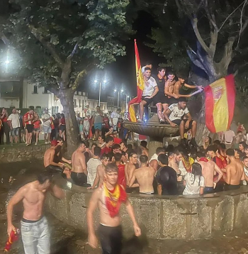 Svinības pēc Spānijas uzvaras Pasaules kausā futbolā.
