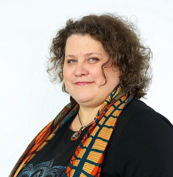 Liene Millere: "Man ir svarīgi rakstīt ar prieku. Dažas romānu ieceres esmu nobāzusi atvilktnē tieši tāpēc, ka viss šķiet pārāk paredzams un garlaicīgs." Liene Millere: "Man ir svarīgi rakstīt ar prieku. Dažas romānu ieceres esmu nobāzusi atvilktnē tieši tāpēc, ka viss šķiet pārāk paredzams un garlaicīgs."