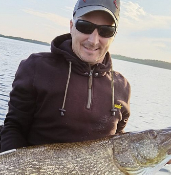 Alūksnes ezerā izvilktā līdaka.