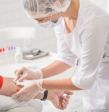 Viena no svarīgākajām rutīnas analīzēm ir pilna asins aina.