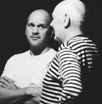 Dailes teātrī top "Krietnā puiša rituāla nokaušana". Lauris Dzelzītis.