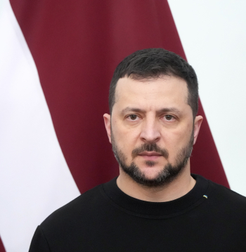 Ukrainas prezidents Volodimirs Zelenskis vizītes laikā Ministru kabinetā.