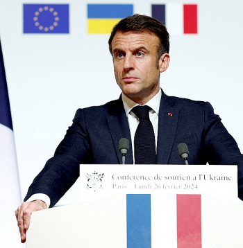 Francijas prezidents Emanuels Makrons: nevaram izslēgt, ka var rasties tādas drošības situācijas, kad atsevišķu karaspēka vienību izvietošana Ukrainā būs attaisnota.