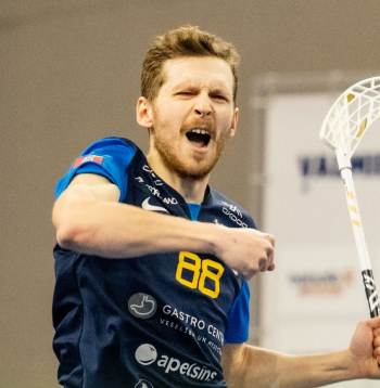 "Masters/Ulbroka" florbolists Rolands Kovaļevskis.